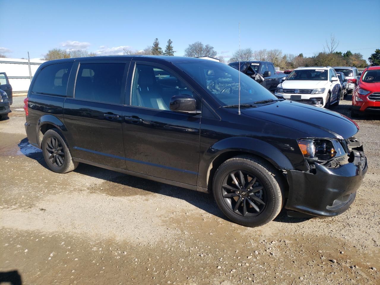 2019 Dodge Caravan - Image 4