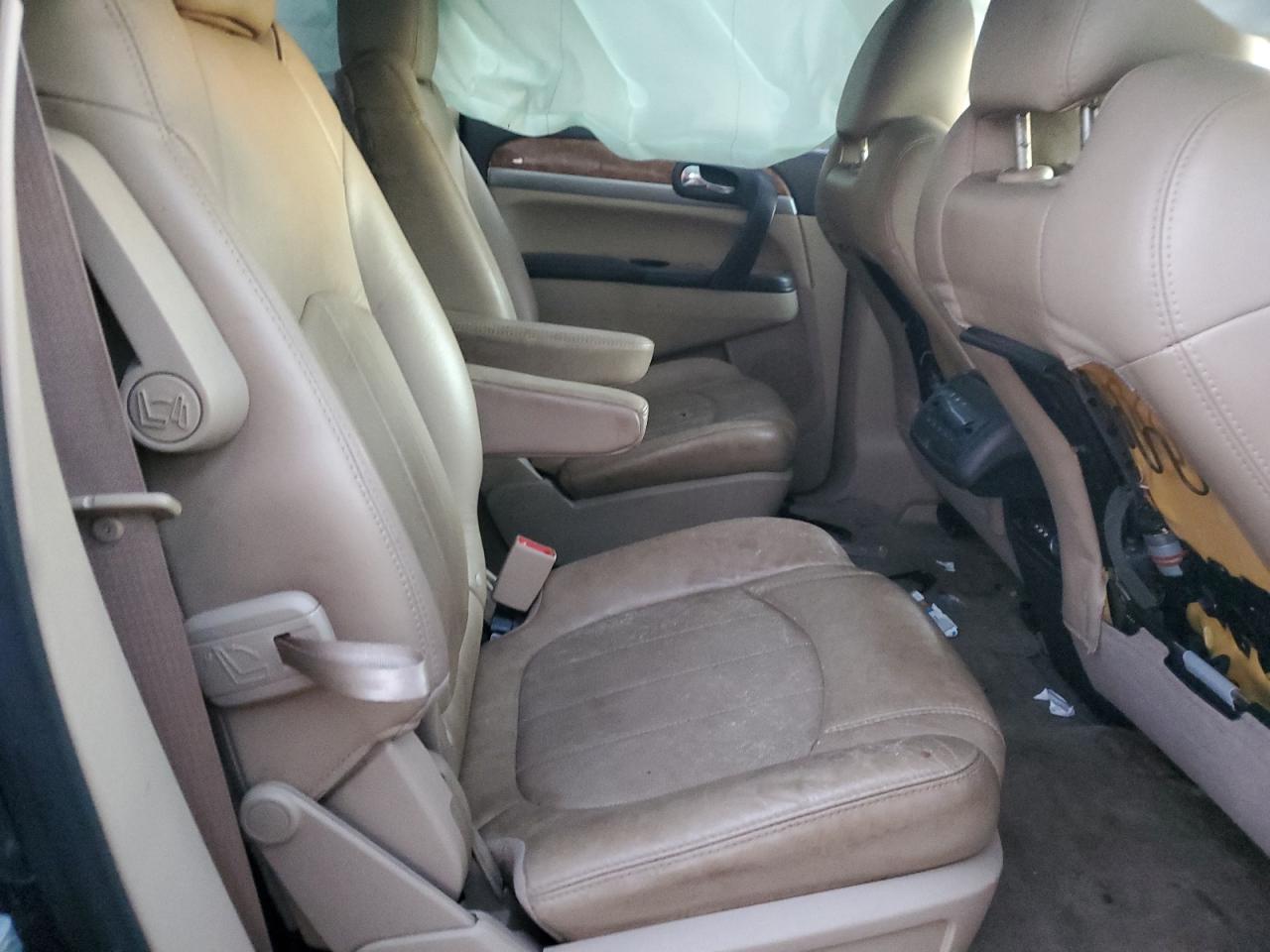 2011 Buick Enclave - Image 11