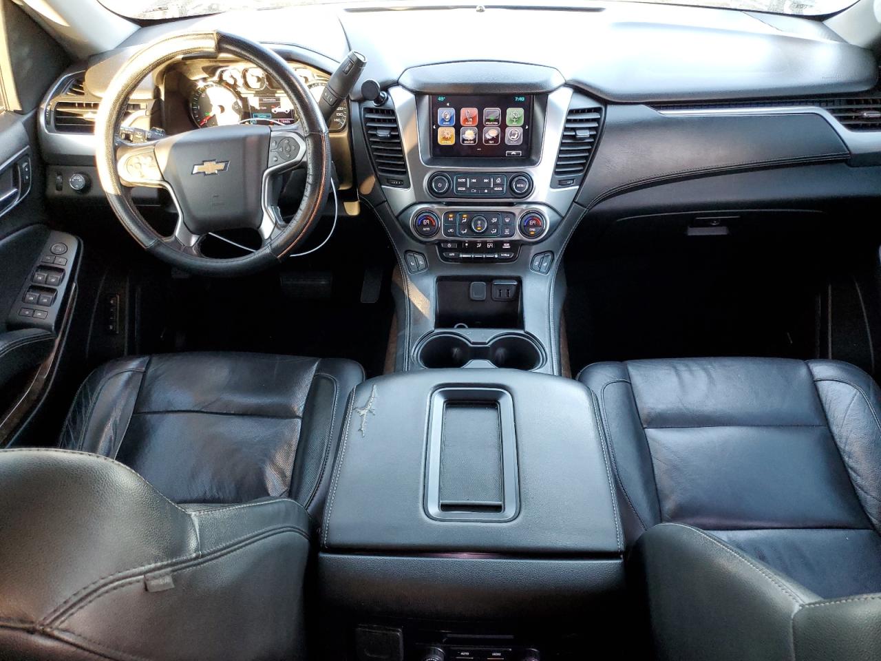 2018 Chevrolet Suburban - Image 8