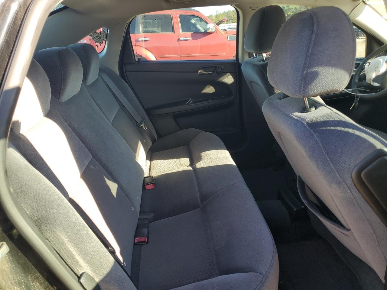 2010 Chevrolet Impala - Image 10