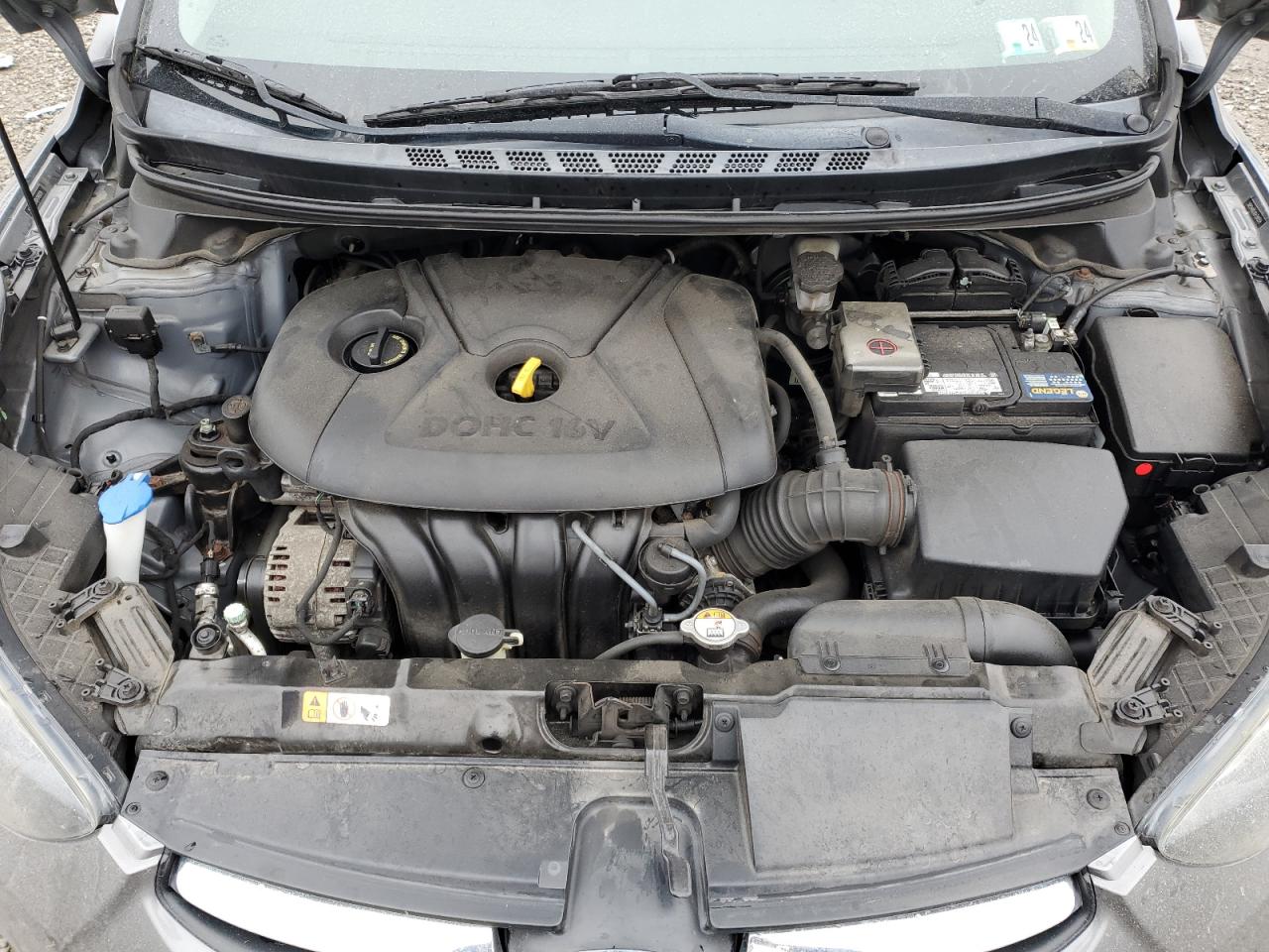 2013 Hyundai Elantra - Image 12