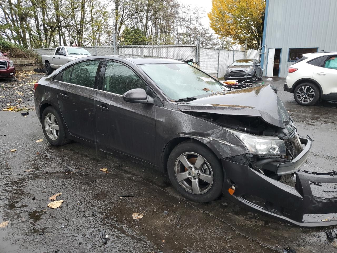 VIN 1G1PC5SB7E7445991 2014 CHEVROLET CRUZE no.4