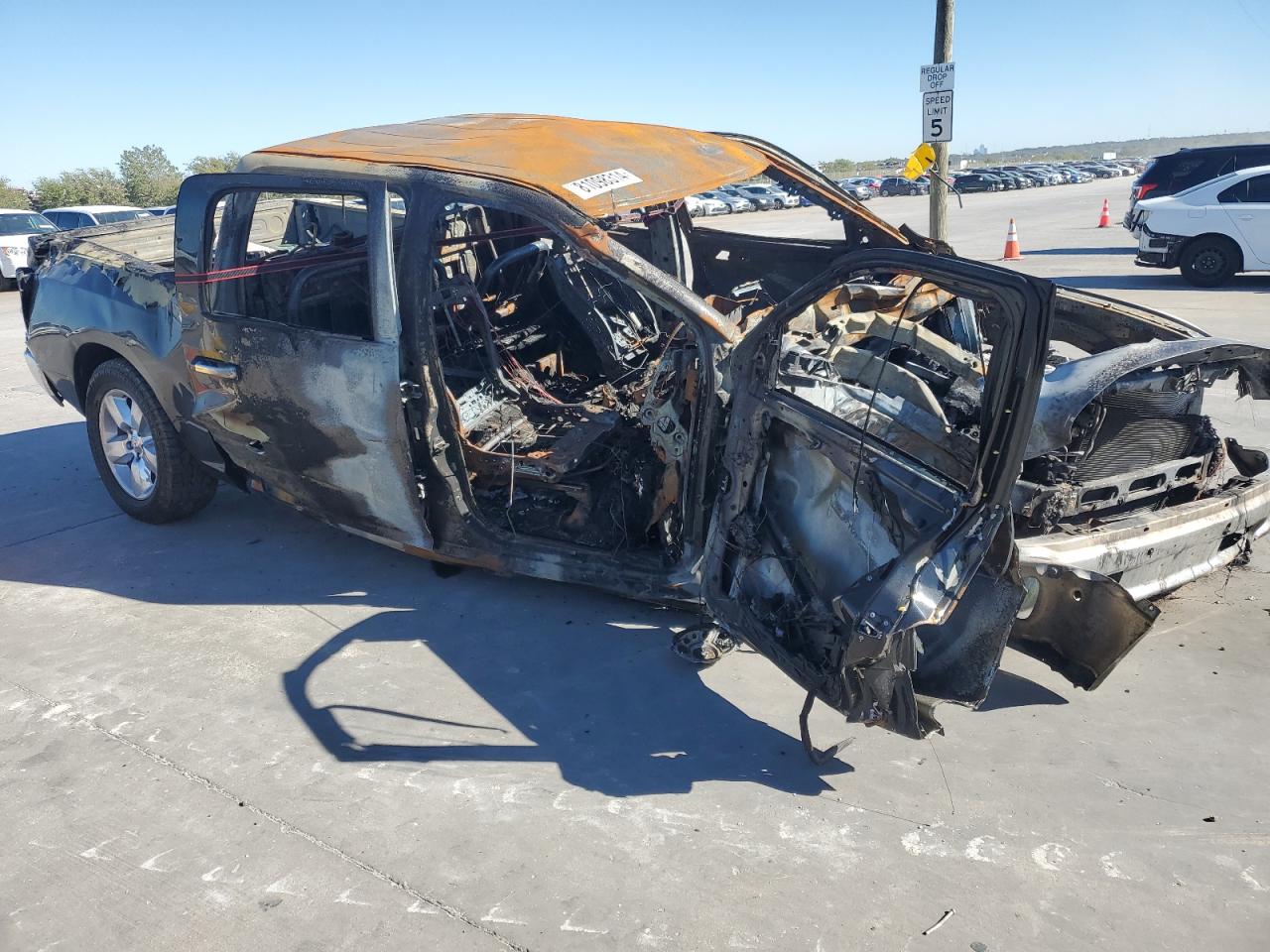 2016 RAM 1500 - Image 4
