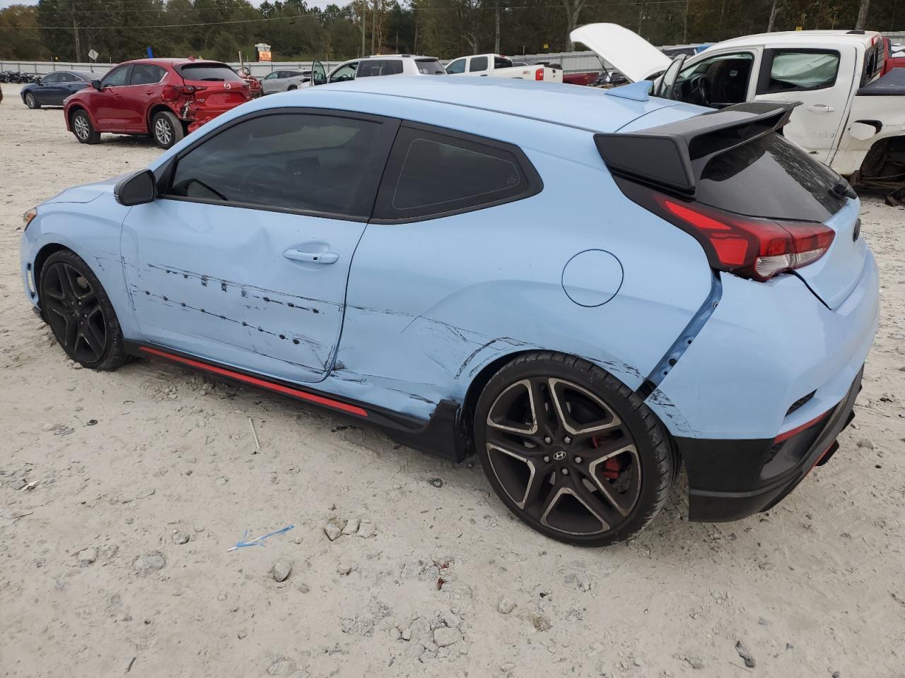 2021 Hyundai Veloster - Image 2