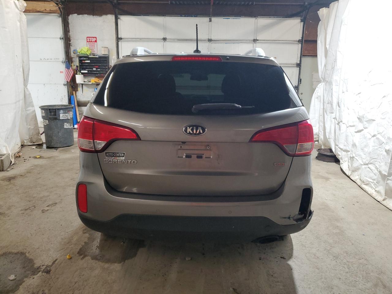 2015 Kia Sorento - Image 6
