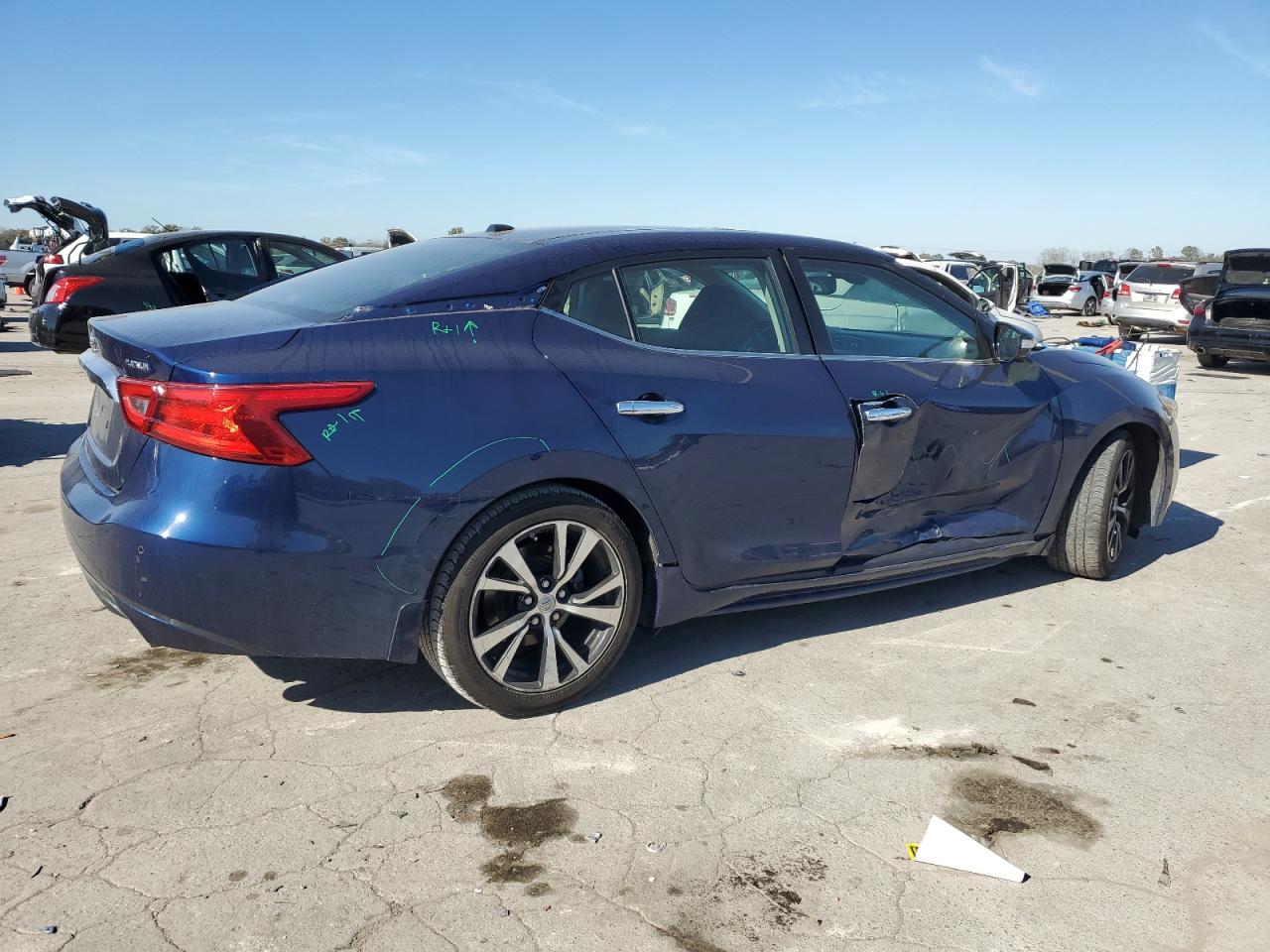 2017 Nissan Maxima - Image 3
