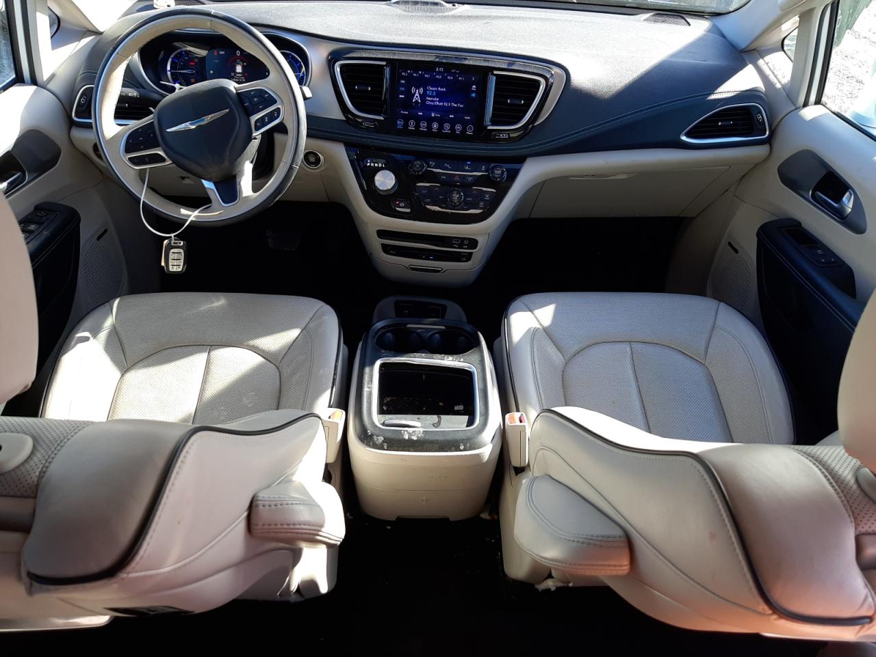 2018 Chrysler Pacifica - Image 8