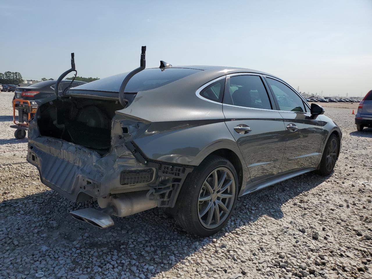 2022 Hyundai Sonata - Image 3