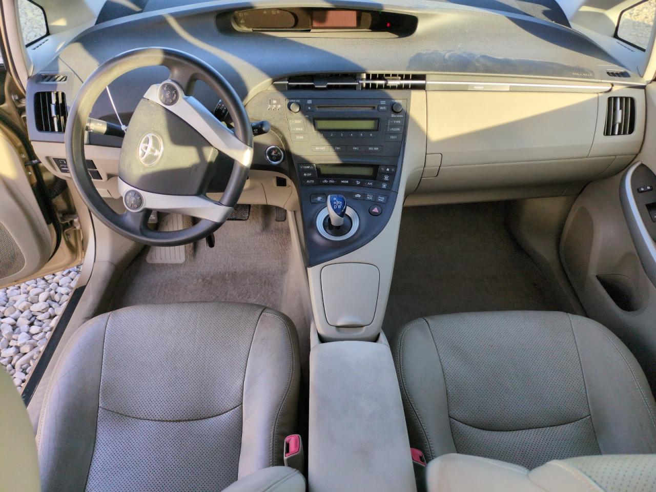 2011 Toyota Prius - Image 8