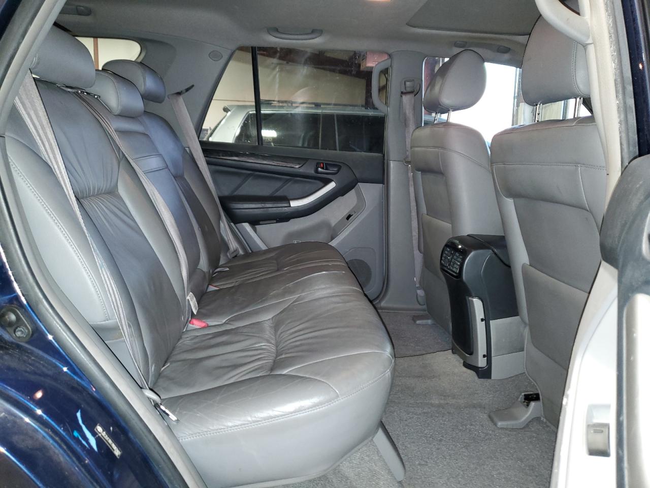 2007 Toyota 4Runner - Image 11