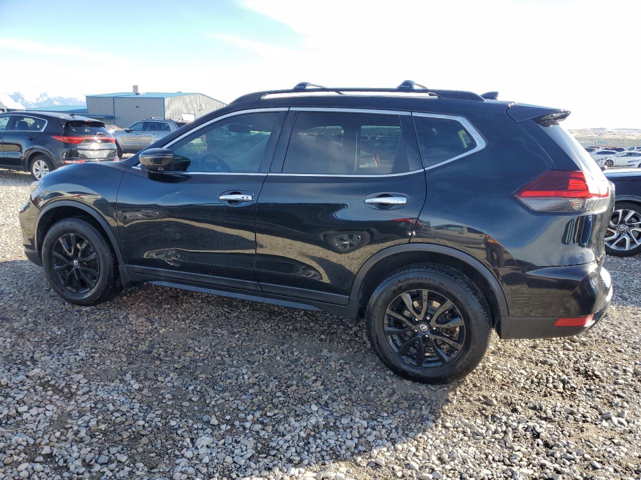 2018 Nissan Rogue - Image 2