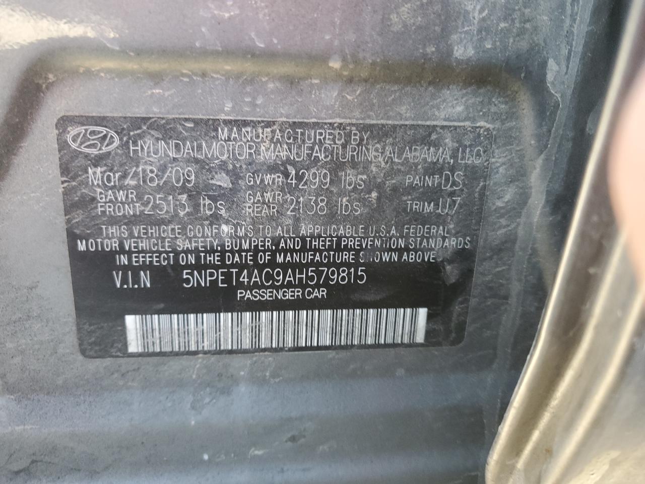 2010 Hyundai Sonata - Image 12