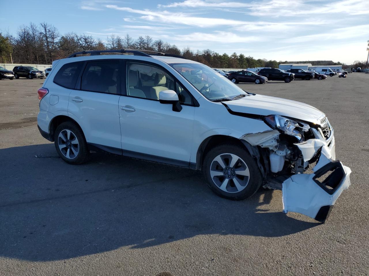 2017 Subaru Forester 2.5I Premium VIN: JF2SJAEC4HH593732 Lot: 81602844