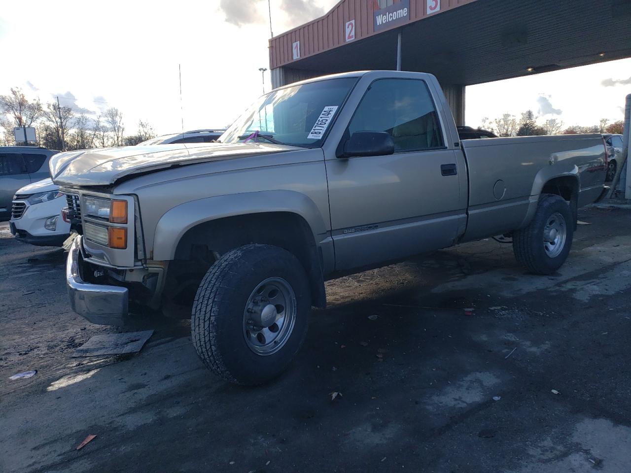2000 GMC Sierra - Image 1