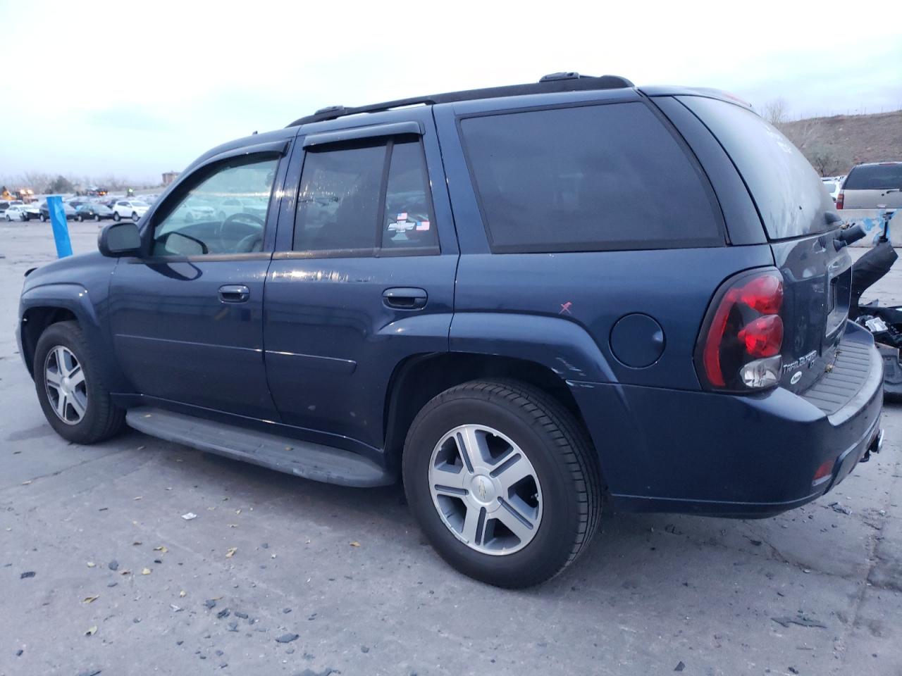 2008 Chevrolet TrailBlazer - Image 2