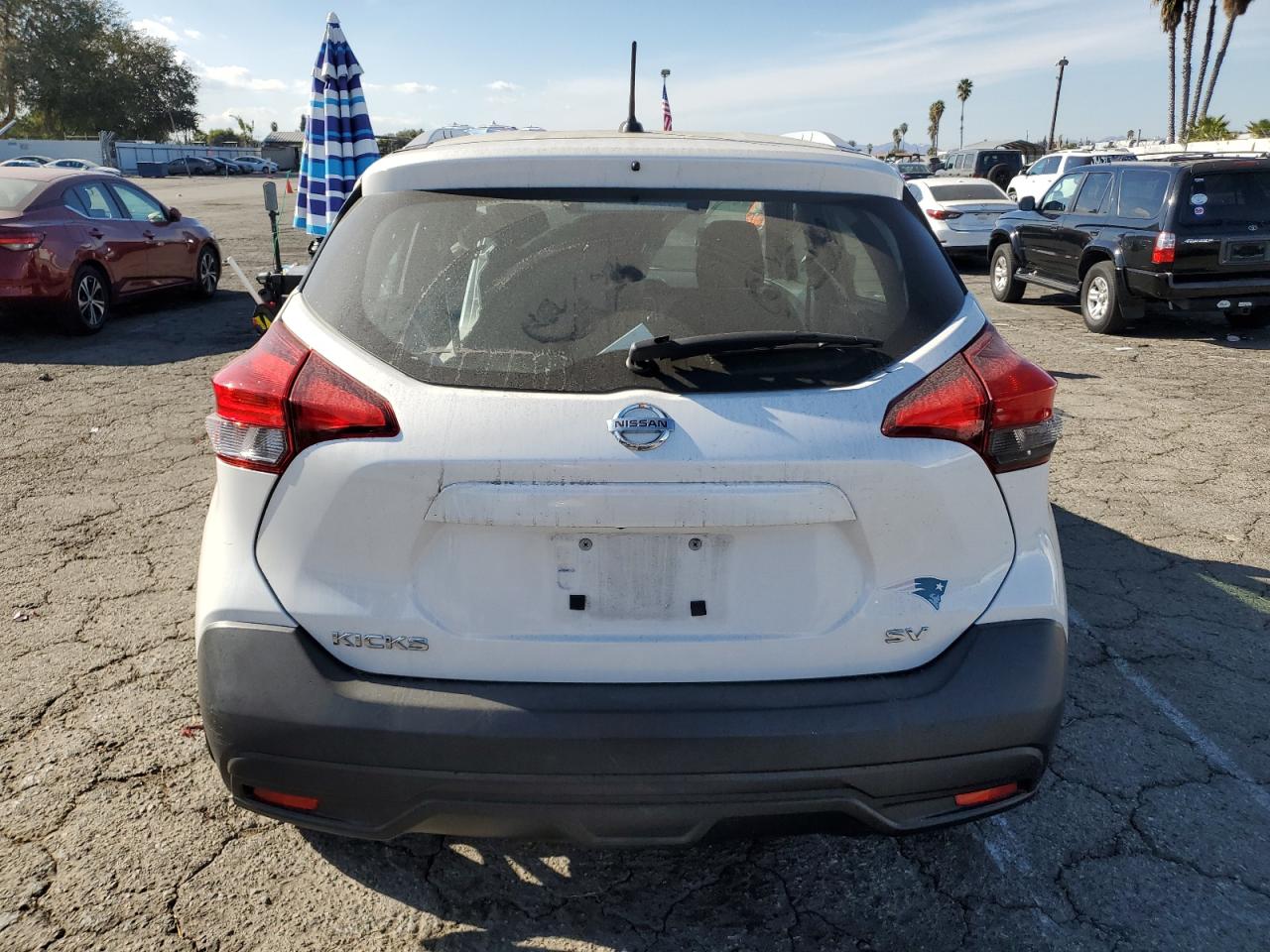 VIN 3N1CP5CU8JL544614 2018 NISSAN KICKS no.6