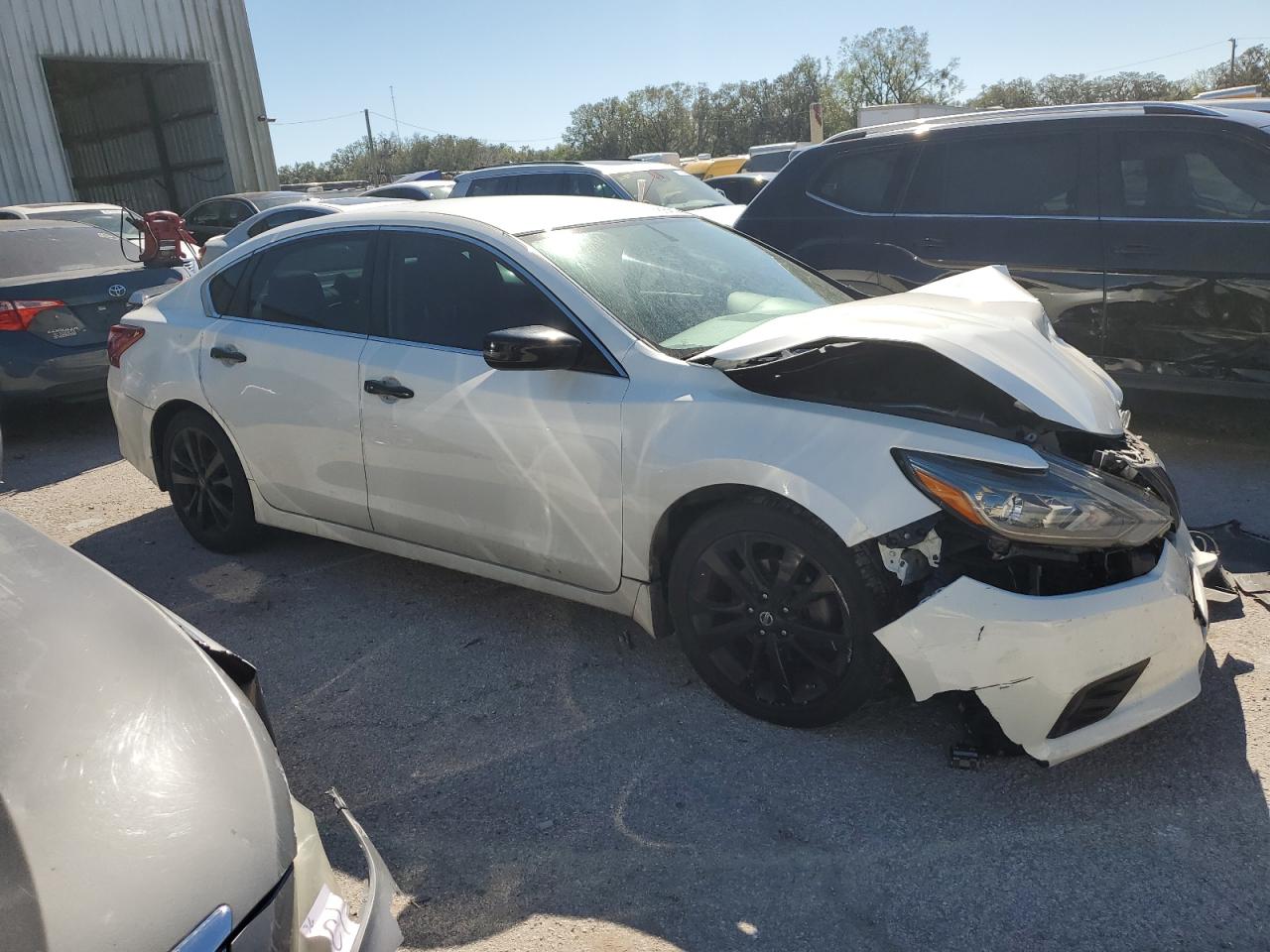 2018 Nissan Altima - Image 4