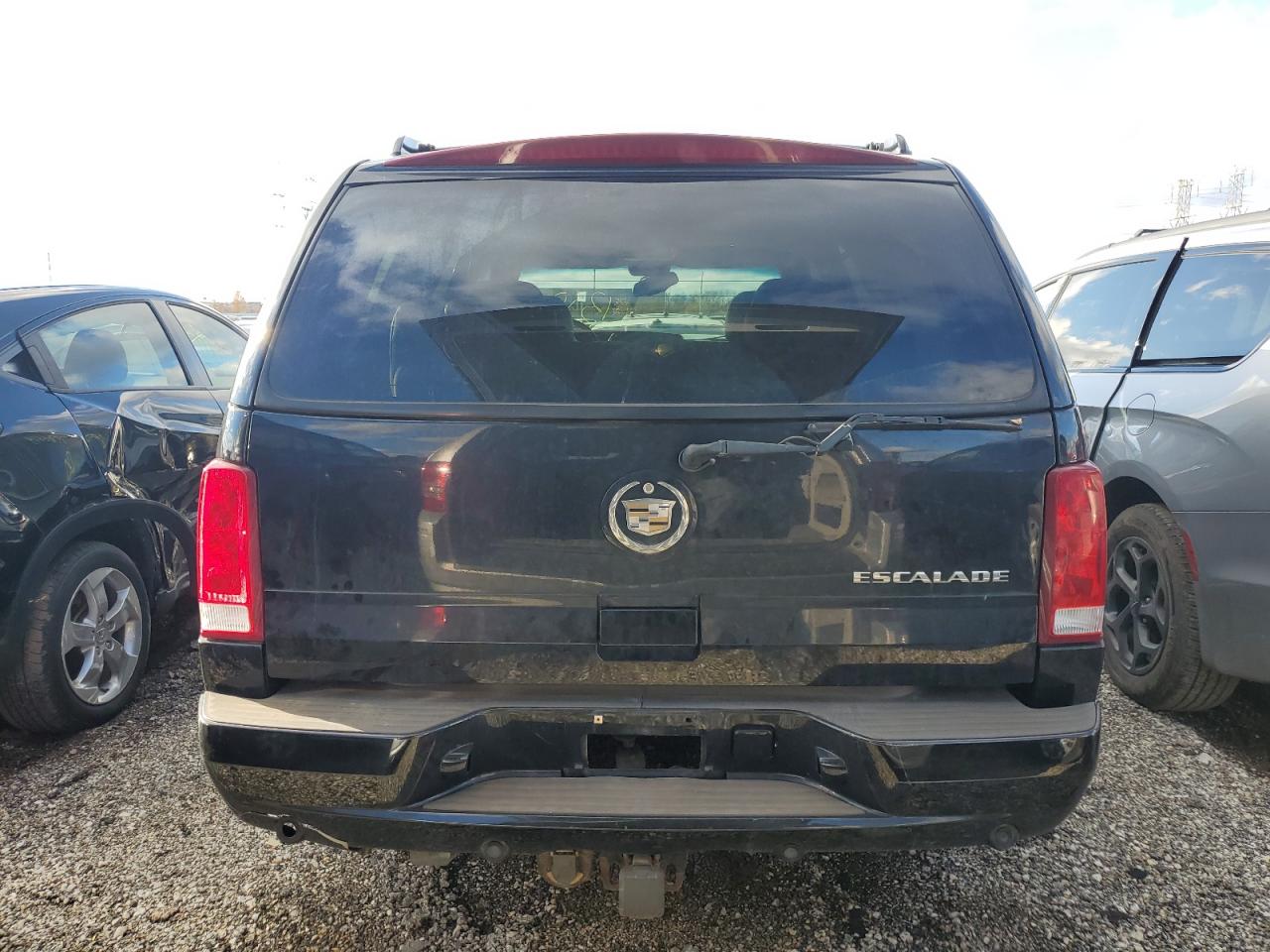 2004 Cadillac Escalade Luxury VIN: 1GYEK63N24R310379 Lot: 79706234