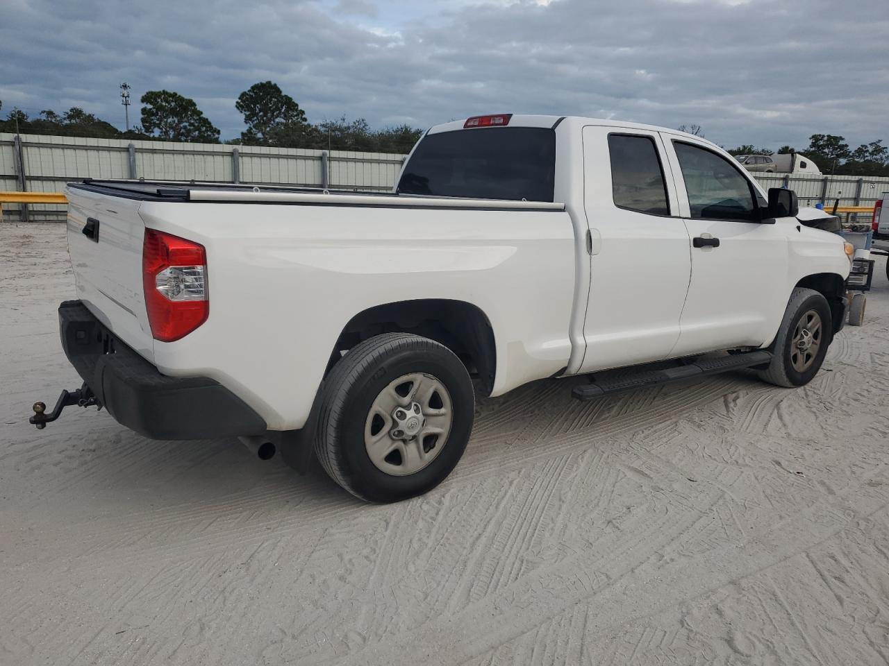 2016 Toyota Tundra - Image 3