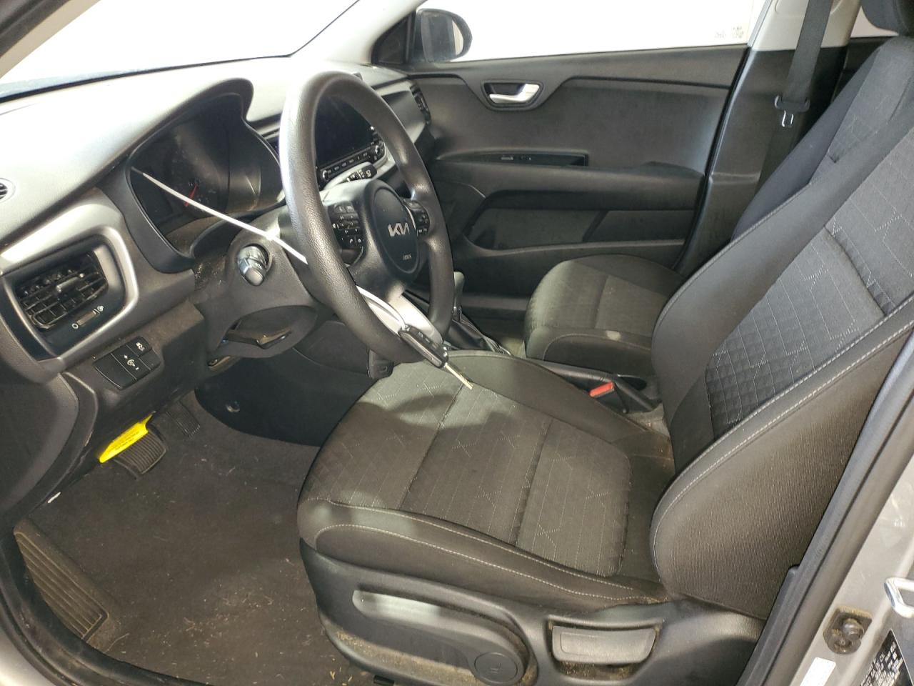 2023 Kia Rio - Image 7