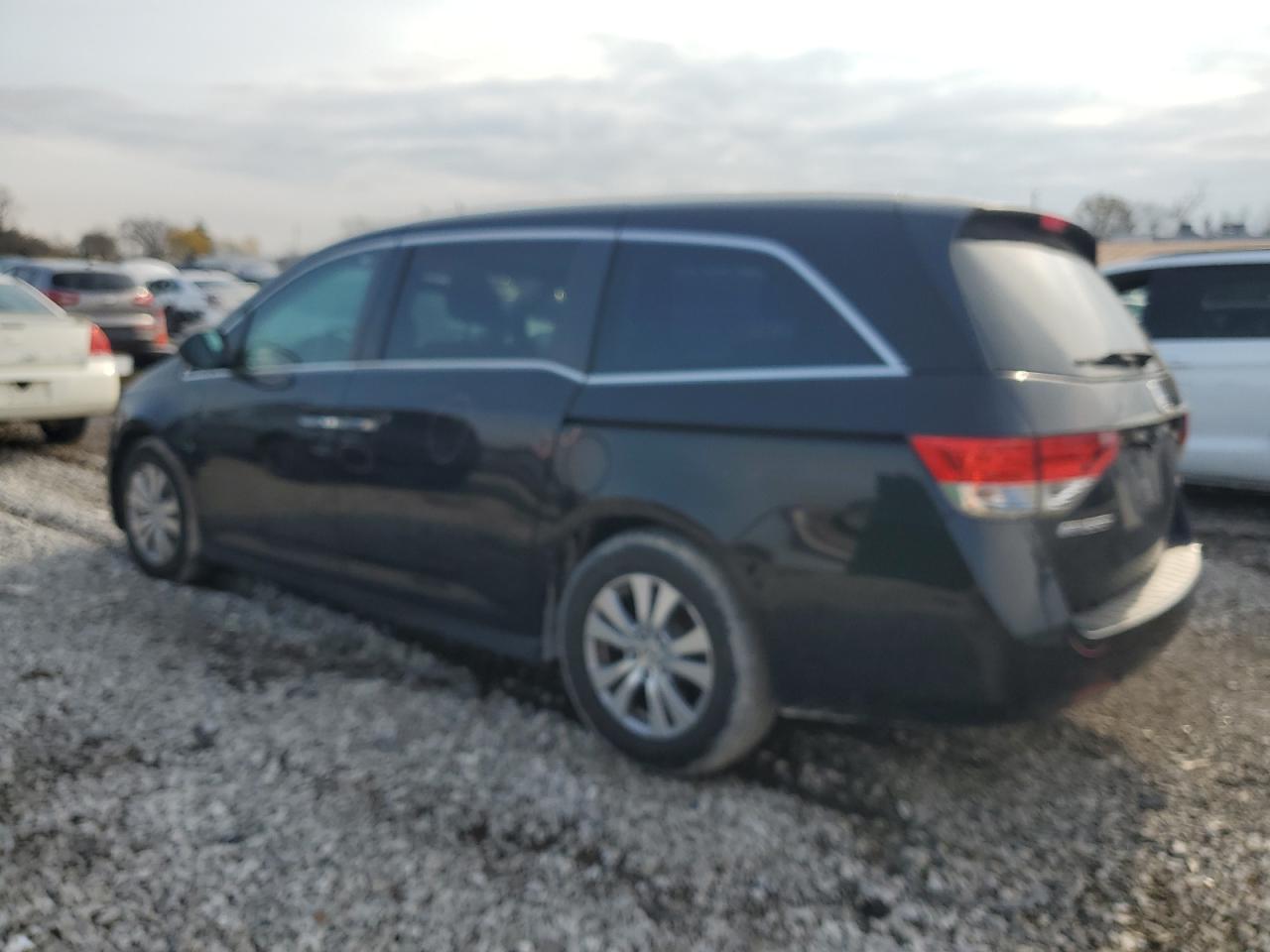 2016 Honda Odyssey - Image 2
