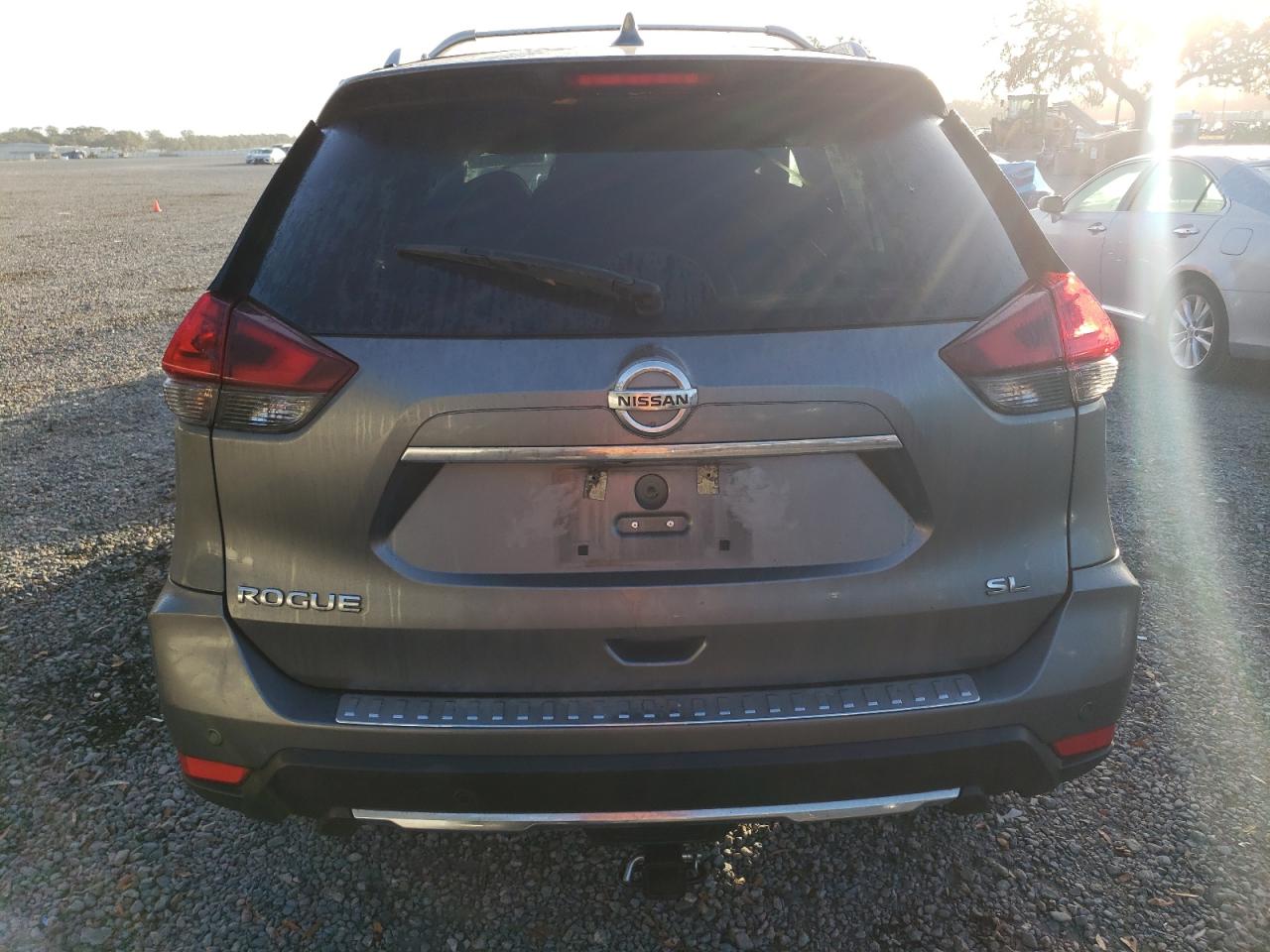 2019 Nissan Rogue - Image 6