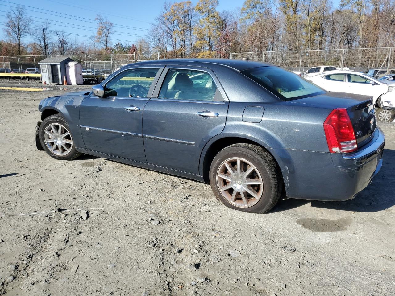 2008 Chrysler 300 - Image 2