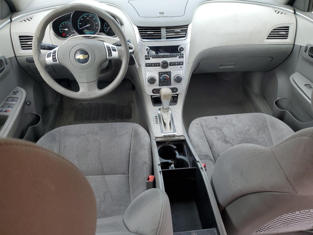2011 Chevrolet Malibu - Image 8