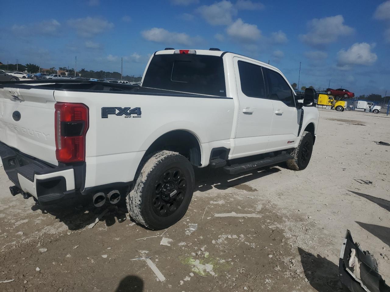 2023 Ford F350 - Image 3