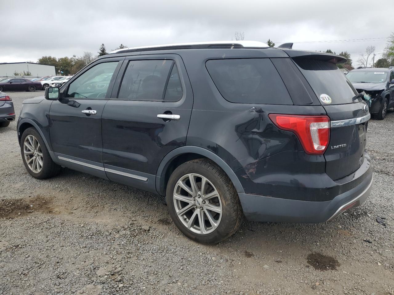 2016 Ford Explorer - Image 2