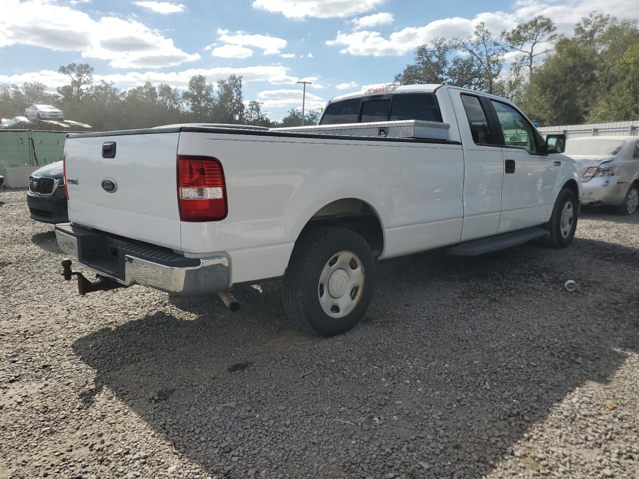 2005 Ford F-150 - Image 3