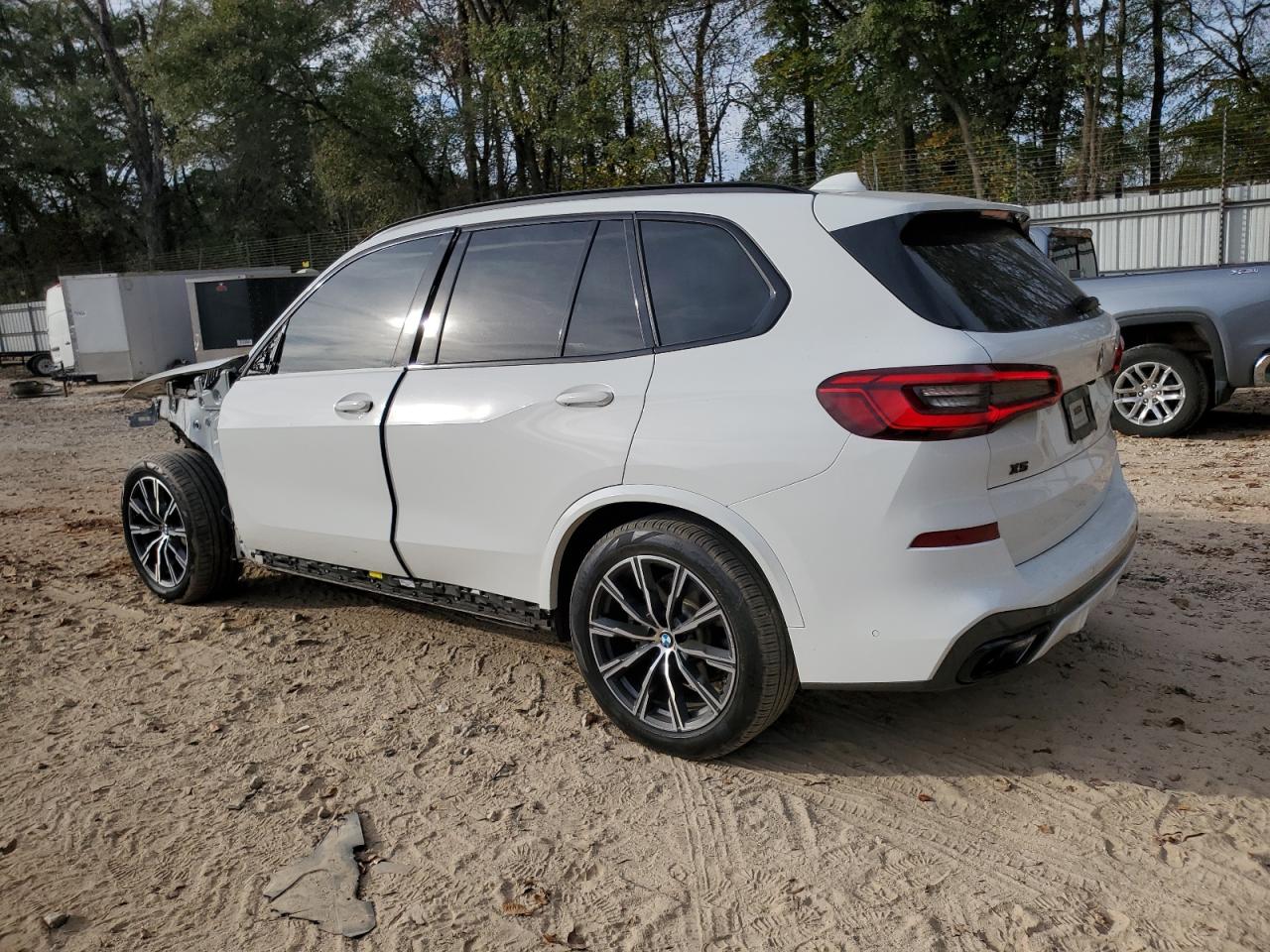 5UXJU2C54KLN49552 2019 BMW X5 - Image 2