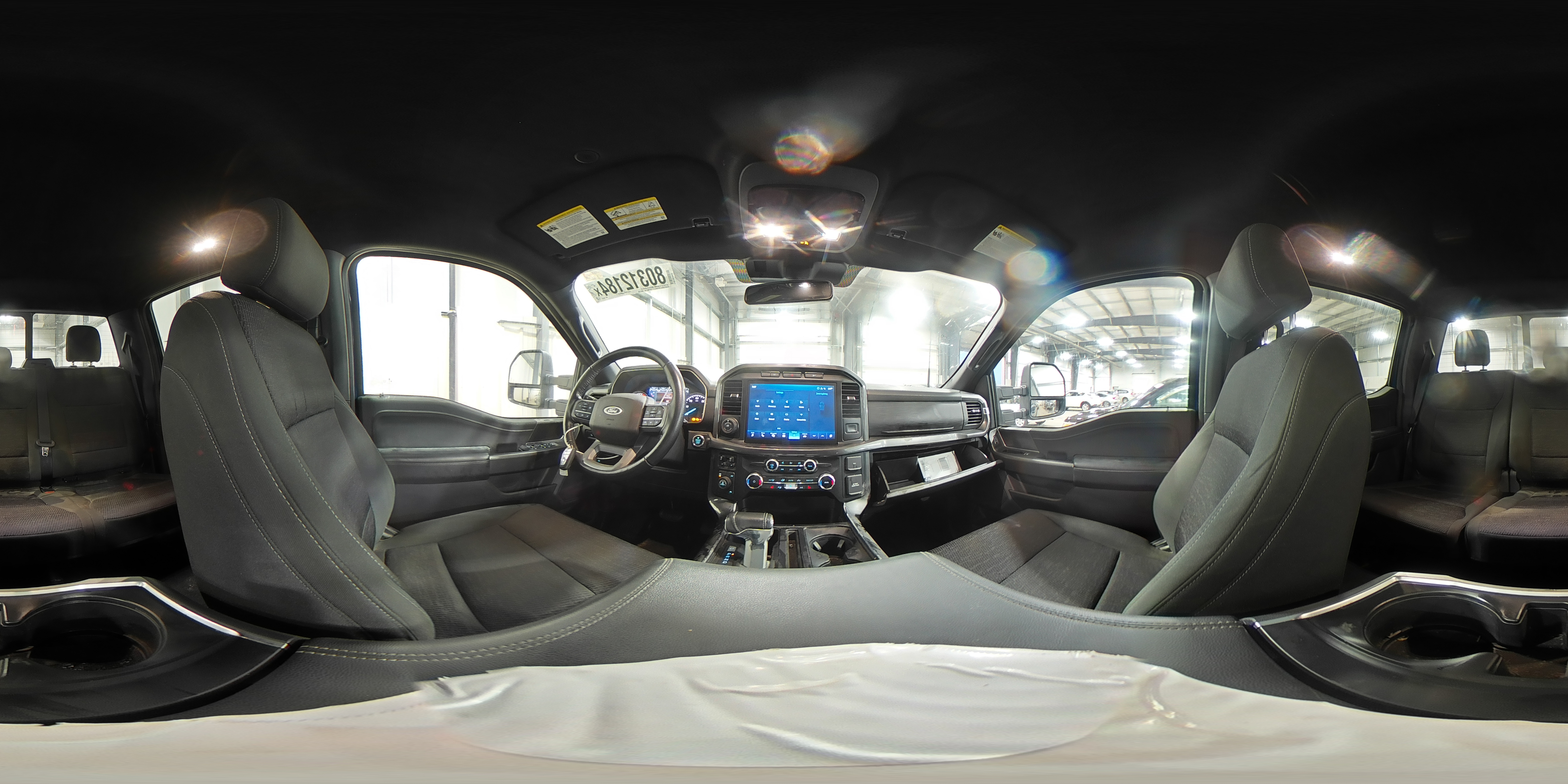 2022 Ford F-150 - Image 13