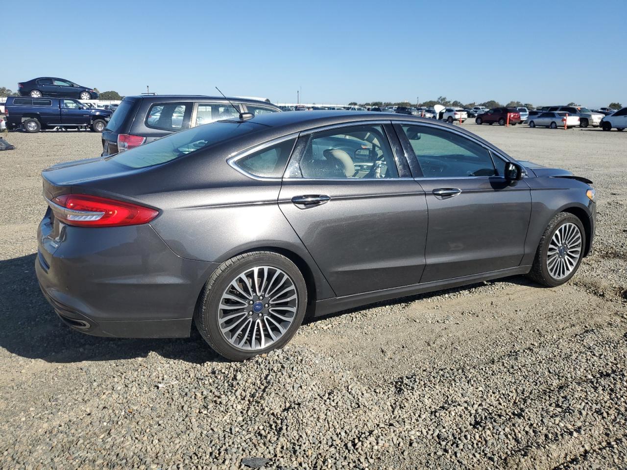 VIN 3FA6P0H9XHR142401 2017 FORD FUSION no.3