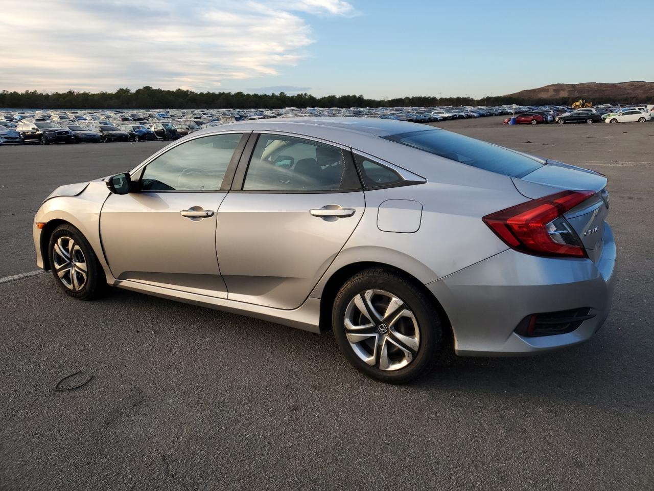 2HGFC2F55JH563219 HONDA CIVIC 2018