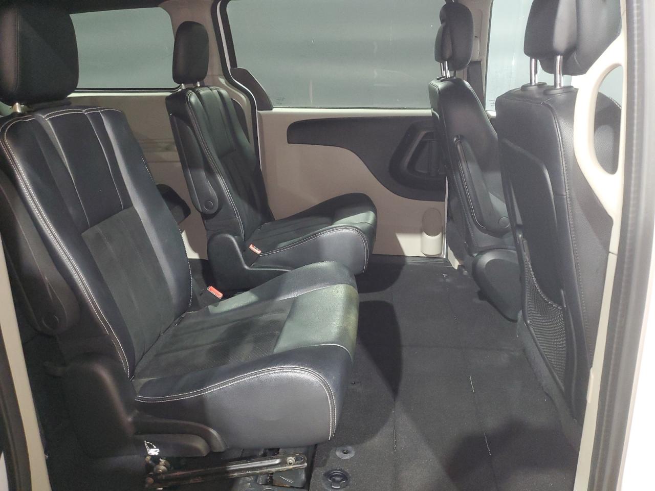 2017 Dodge Grand Caravan Sxt VIN: 2C4RDGCG7HR813902 Lot: 82051654