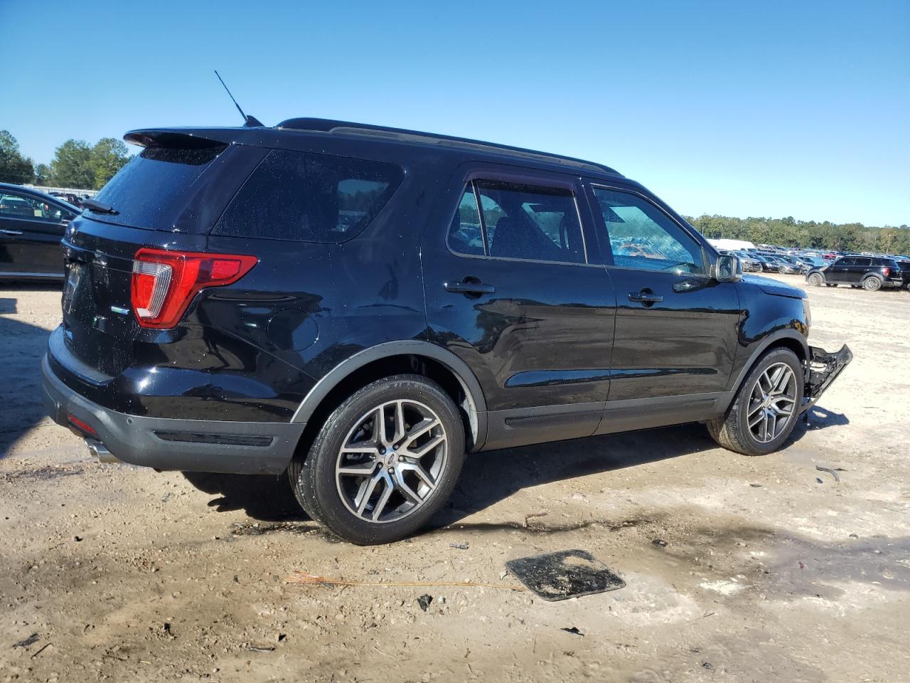 2018 Ford Explorer - Image 3