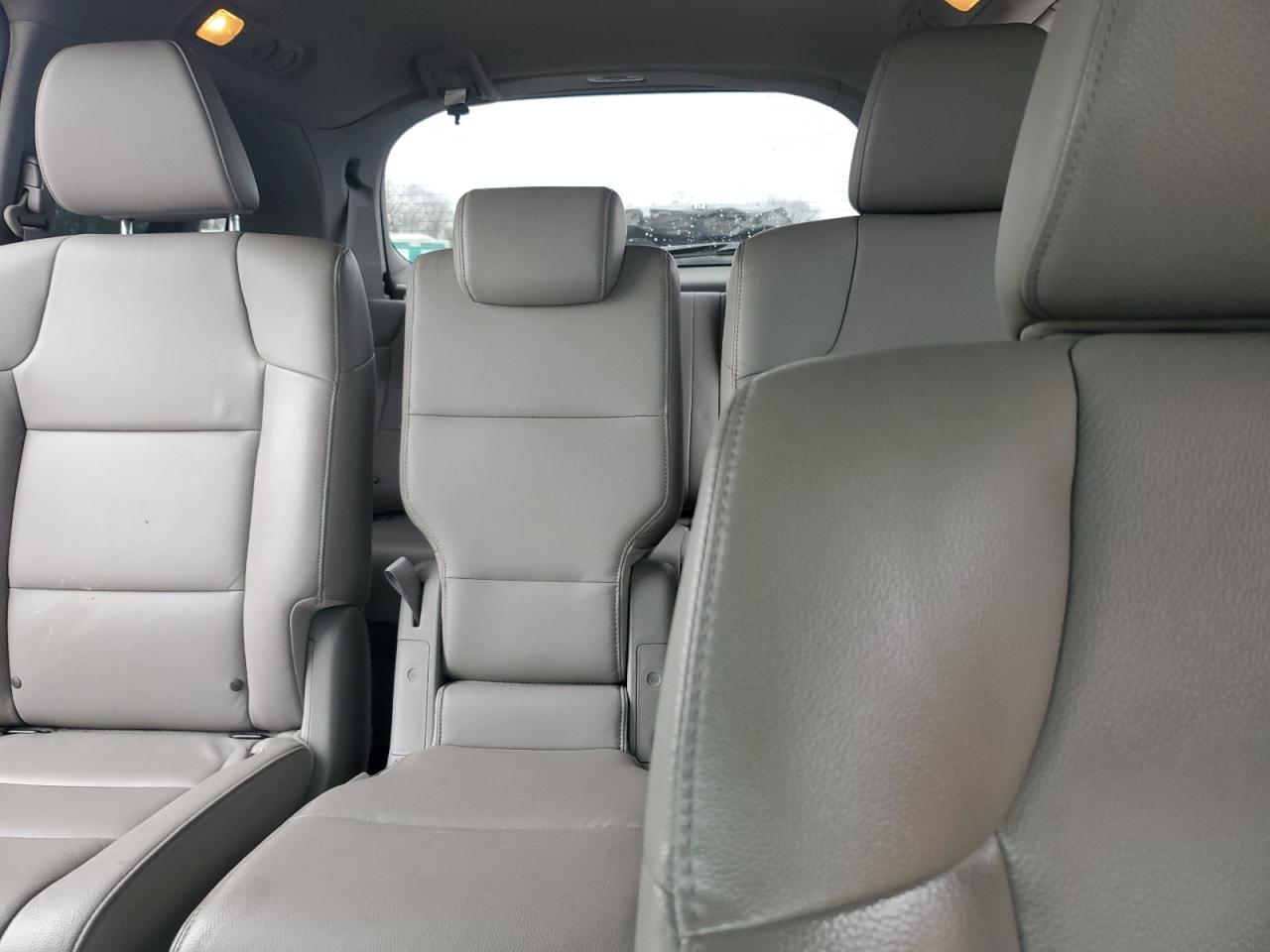 2014 Honda Odyssey - Image 10