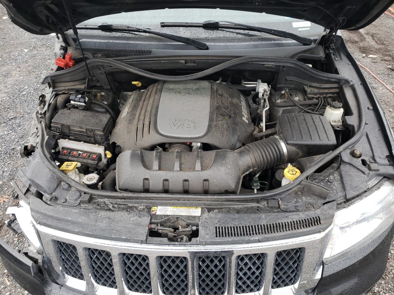 2012 Jeep Grand Cherokee - Image 14