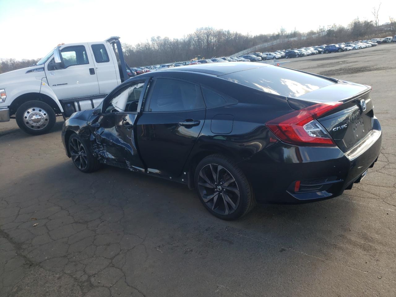 2019 Honda Civic - Image 2