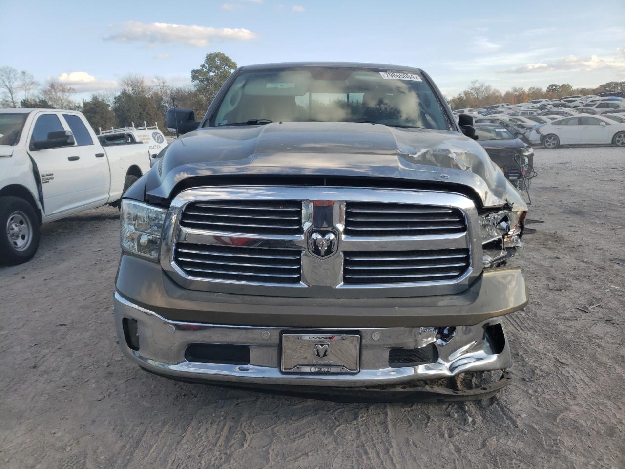 2015 RAM 1500 - Image 5