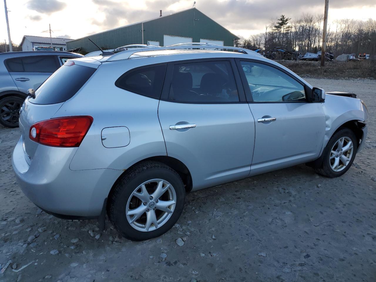 2010 Nissan Rogue - Image 3