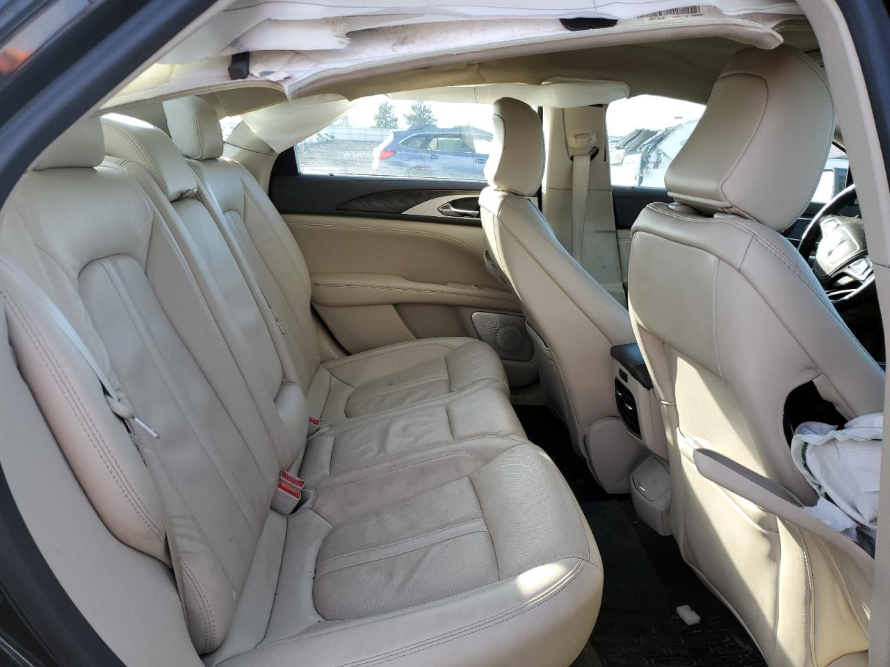 2020 Lincoln MKZ - Image 10
