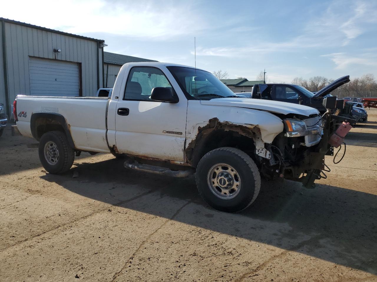 2004 Chevrolet Silverado - Image 4
