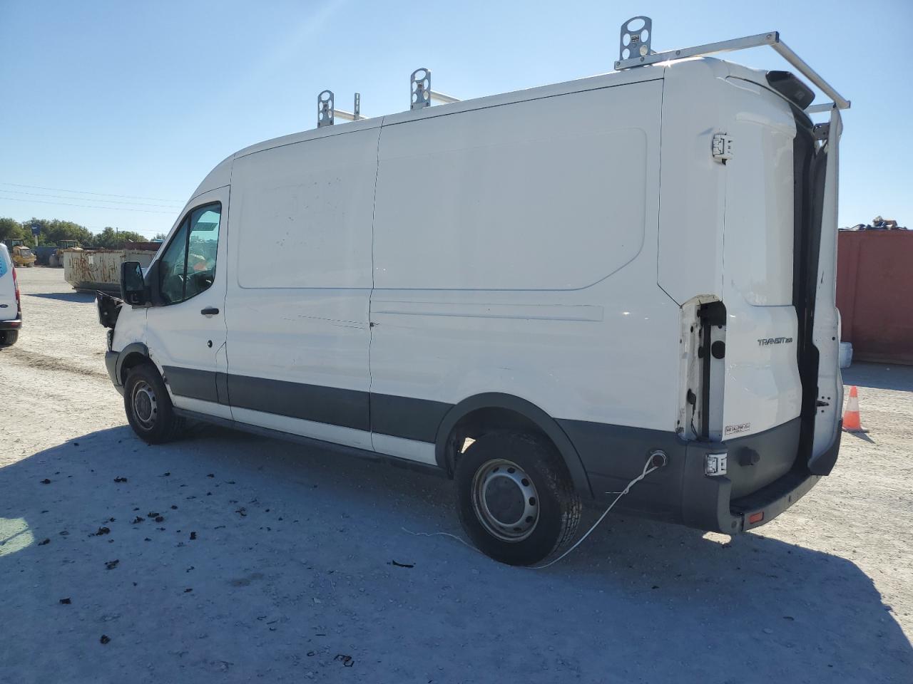 VIN 1FTYR2CM8JKA48273 2018 FORD TRANSIT no.2