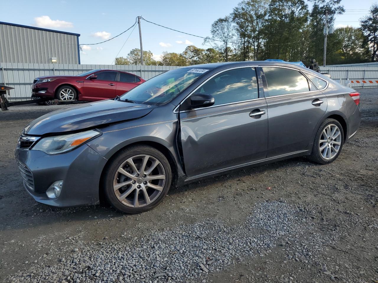 2013 TOYOTA AVALON