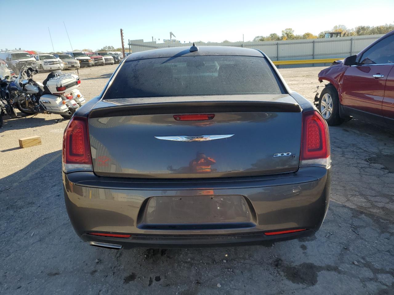 2015 Chrysler 300 - Image 6