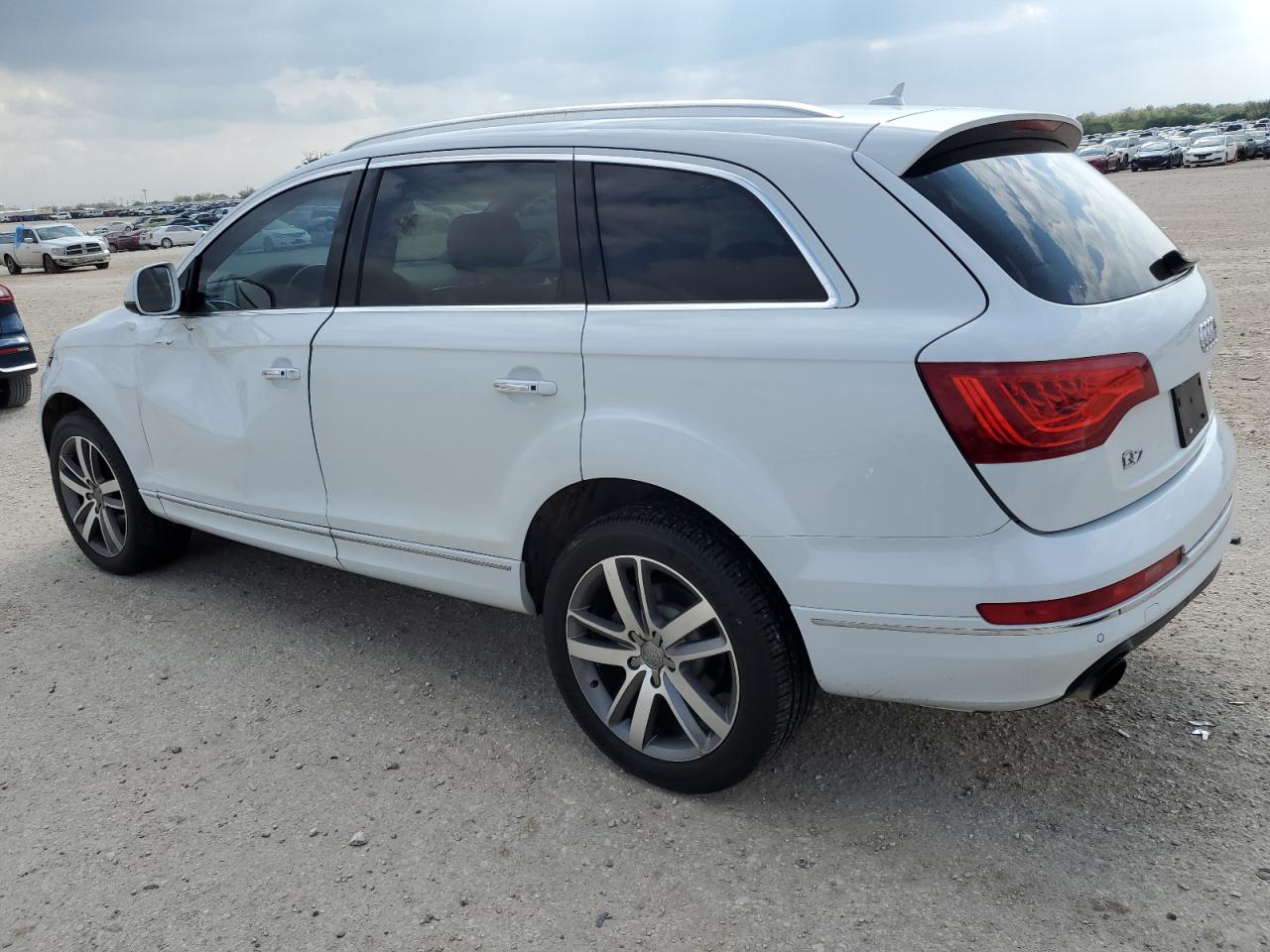 2014 Audi Q7 - Image 2