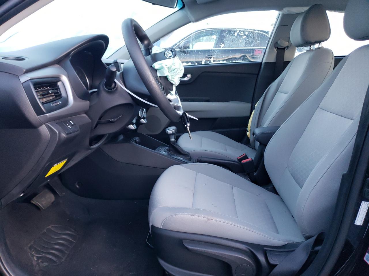 2020 Kia Rio - Image 7