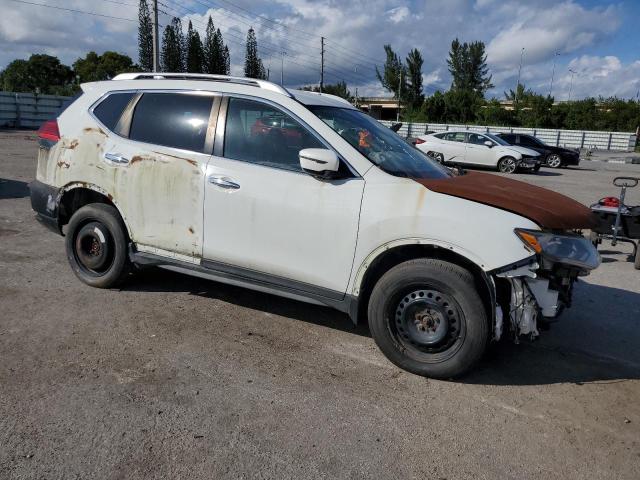  NISSAN ROGUE 2017 White